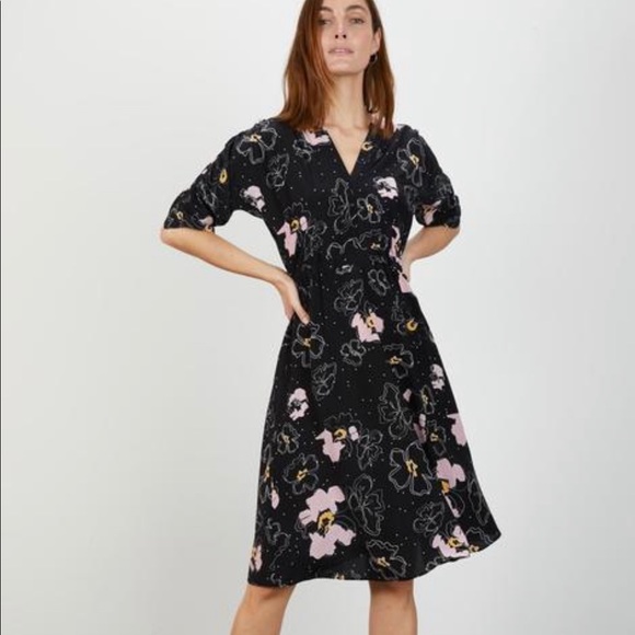 Tucker Dresses & Skirts - Tucker The Market Dress Silk Black Contour Floral